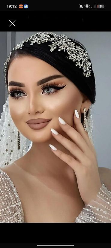 eglence is ilanlari: Salam mən saç makiyaj ustasıyam əlavədə kəsim rəng keratin üz qaş — 1