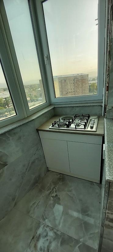 bina az seki: Mənzilin təsviri - Müasir dizaynlı, açıq mətbəxli geniş qonaq otağı — 6