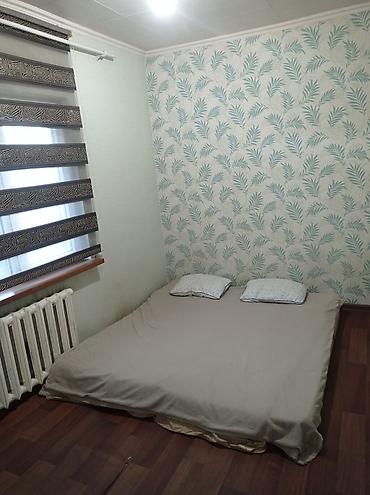 с отдельным входом: Сдаю Дом 🏡 с отдельным входом. Внутри — несколько жилых комнат и — 2