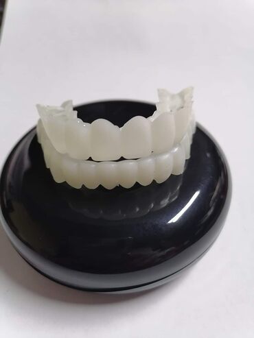 Ostalo: Snap on Smile navlake za zube 
Cena:3600din/par gornja i donja — 7