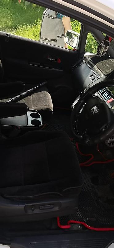 стекол: Honda Odyssey: 2002 г., Автомат, Минивэн — 2
