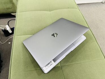 Ноутбуки: Ультрабук, Apple, 8 ГБ ОЗУ, Apple M1, 13.3 ", Б/у, Для несложных задач, память SSD