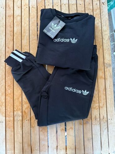 Komplet trenerke: Moderna dečija trenerka od pamuka, idealna za svakodnevne aktivnosti i — 7