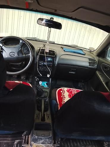 124 2 2: Mazda 626: 1999 г., Механика, Седан — 7