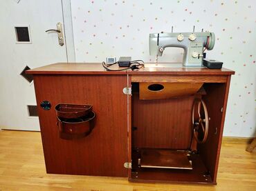 Tavalar: Tikiş maşını Chayka, Elektromexaniki