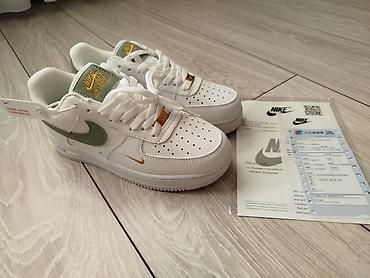 Мужские кроссовки, 39, Nike, Новый, цвет - Белый at lalafo.kg Мужские кроссовки, 39, Nike, Новый, цвет - Белый