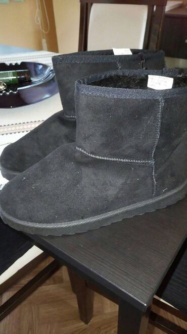 ugg gumene: Ugg čizme, bоја - Crna, 38