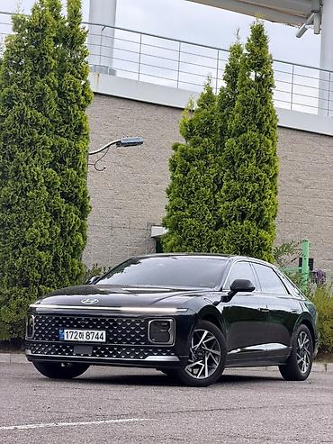gra: Hyundai Grandeur: 2022 г., Седан — 1