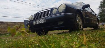 Mercedes-Benz: Mercedes-Benz 240: 2.4 l | 1998 il Sedan — 10