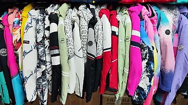 Спортивные костюмы: Лыжные костюмы Куртки Худи Термо белье. Наш адрес рынок Дордой Мурас — 4