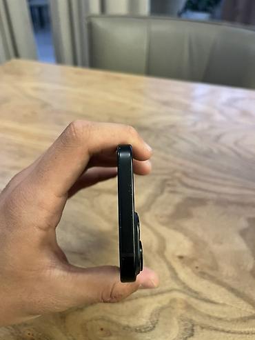 iphone d: IPhone 15, Б/у, 128 ГБ, Черный, Кабель, 77 % — 6