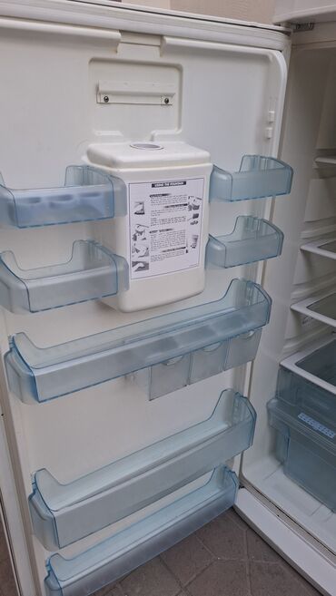 Кондиционеры: Beko iki qapılı soyuducu Xüsusiyyətlər: - Üst hissədə dondurucu