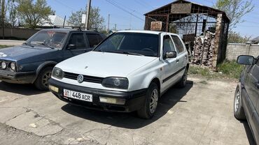 Volkswagen: Volkswagen Golf: 1996 г., 1.6 л, Механика, Бензин, Седан