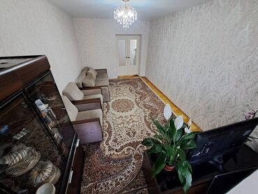 снять жилье в кыргызстане: 3 комнаты, 80 м², Индивидуалка, 5 этаж, Косметический ремонт