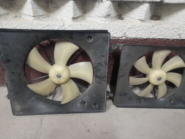 Другие детали вентиляции, охлаждения и отопления: Вентиляторы на хонда адиссей абсолют 2.3