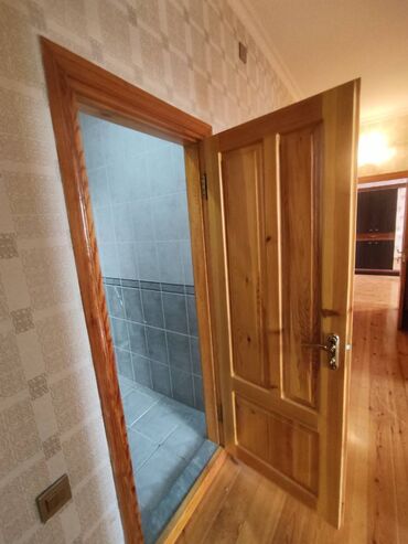 Otaq qapıları: Taxta qapılar satılır.Heç bir zədəli yeri yoxdur. 9 ədəd mövcuddur. 1 -da lalafo.az — 15 Otaq qapıları: Taxta qapılar satılır.Heç bir zədəli yeri yoxdur. 9 ədəd mövcuddur. 1 — 15