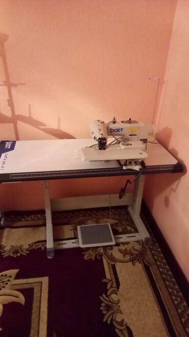 Tikiş maşınları: Peşəkar tikiş avadanlıqları komplekti Tərkib: - DİT (DOIT) sənaye düz — 3