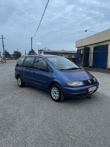 меняю на венто: Volkswagen Sharan: 1997 г., 2 л, Механика, Бензин, Минивэн