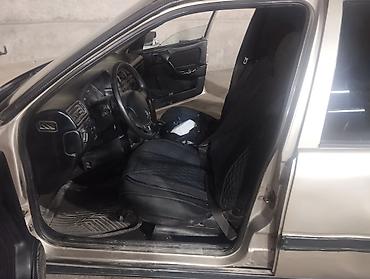 sprinter 4 4: Opel Vectra: 1992 г., 1.8 л, Механика, Бензин, Седан — 5