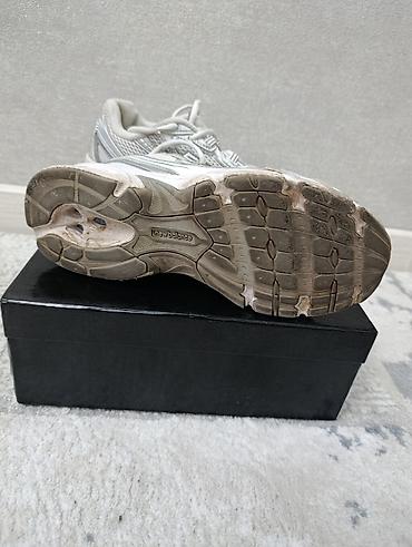 кросовеи: Кроссовки, 38, New Balance, Б/у, цвет - Белый, Самовывоз, Платная доставка — 2