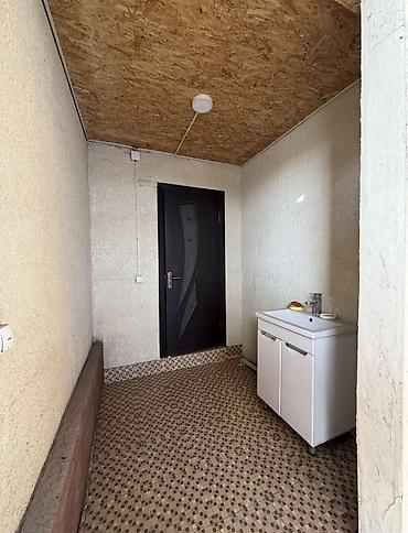 Продажа коттеджей и домов: 🔥 СРОЧНО ПРОДАЁТСЯ ДОМ 🔥 📍 ж/м Ак-Ордо, ул. Ахунбаева 🏡 4-комнатный — 5