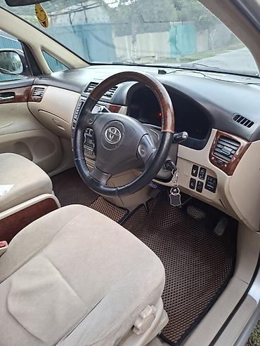 Toyota: Toyota Ipsum: 2003 г. — 9