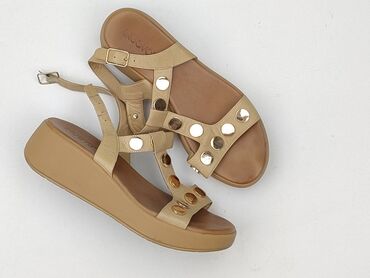 steve madden klapki z futerkiem: INUOVO, Sandały damskie, rozmiar 40