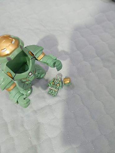 лего человек: Игровая фигурка супергероя LEGO в массивной броне (стилизованный — 4
