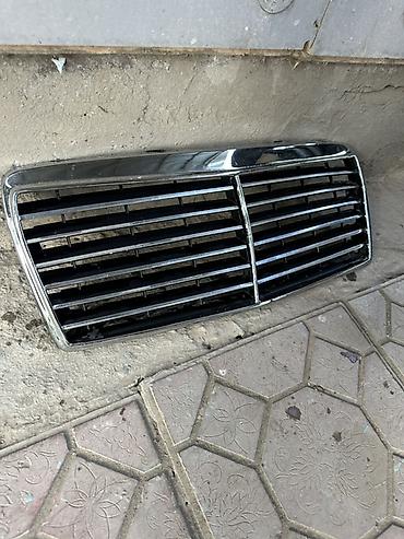радиатор на аутбек: Продаю Решётка радиатора для Mercedes w124 от ешки !!! — 1
