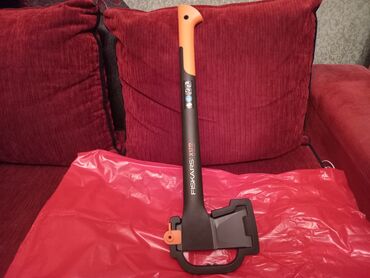 alət qabı: Топор FISKARS X 17 Финляндия.НОВАЯ.(Цена Окончательная)