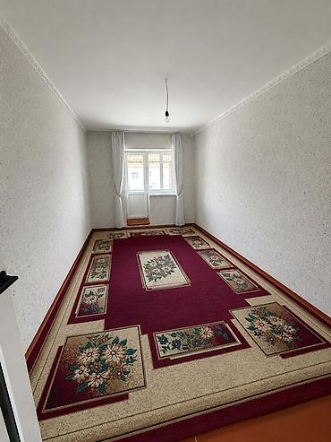 6 микрорайон: 3 комнаты, 69 м², 2 этаж — 1