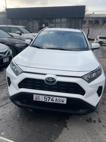 Hyundai: Toyota RAV4: 2020 г., 2.5 л, Автомат, Бензин, Кроссовер