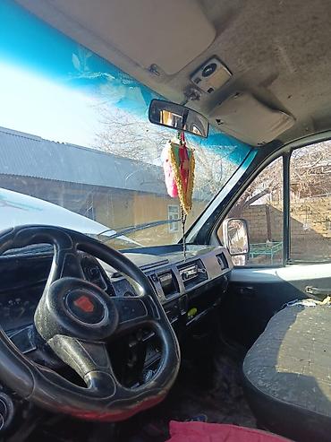 QAZ: GAZelle yük/miniven - Korpus: Ağ rəngli kuzov, qabaq kapotunda qartal — 5