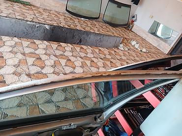 masin vaz 2106: Sol ön, Mercedes-Benz MERCEDES 2000 il, Almaniya, Ünvandan götürmə — 1