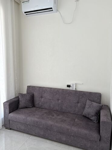 Günlük kirayə evlər: 100 kv. m, 4 otaqlı, Kombi, İşıq, Su — 4