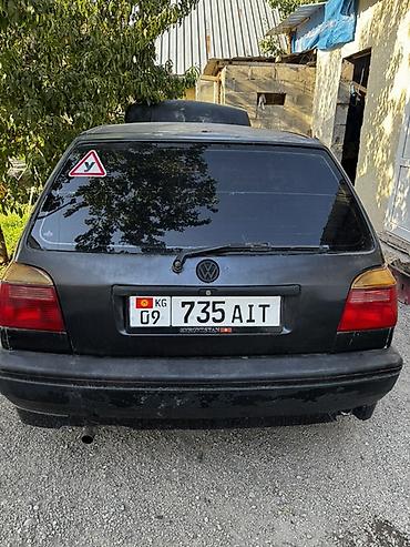 голыф 4: Volkswagen Golf: 1993 г., 1.6 л, Механика, Бензин, Хэтчбэк — 4