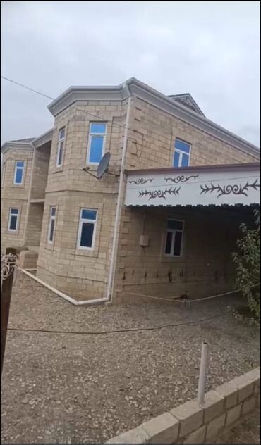 Həyət evləri və villaların satışı: 8 otaq, 14 kv. m, Orta təmir — 15