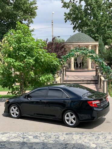 буу автомат машина: Toyota Camry: 2013 г., 2.5 л, Автомат, Бензин, Седан