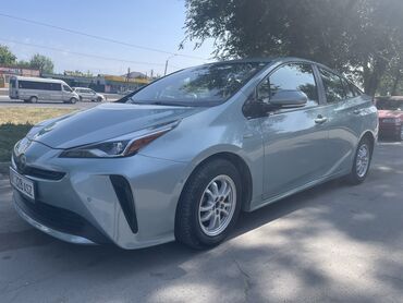 зарядное устройство для электромобиля: Toyota Prius: 2019 г., 1.8 л, Вариатор, Гибрид, Хэтчбэк