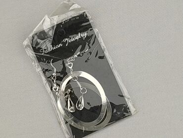 złote dodatki do sukienki: Earrings, Female, condition - Perfect at lalafo.pl złote dodatki do sukienki: Earrings, Female, condition - Perfect