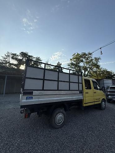евро тонник: Mercedes-Benz Sprinter (двухрядная кабина, бортовой грузовик) - Цвет — 5