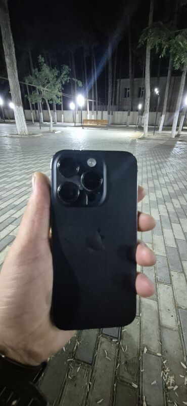 iphone 15 pro max ekran qiymeti: IPhone 15 Pro Max, Qara