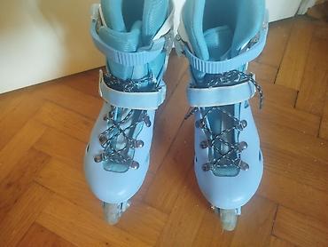 Roleri i rolšue: Podesivi roleri 36-39 plavi,tockici za rolere - ko novi Deciji — 21