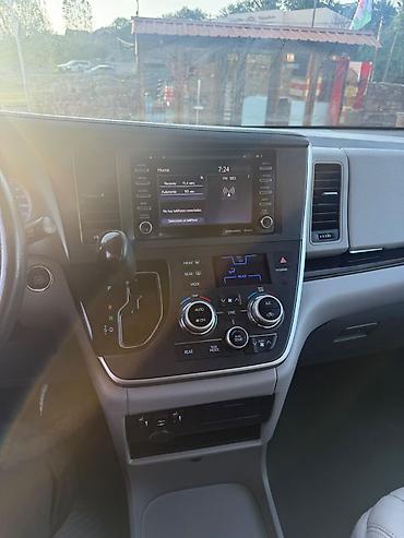 voxy noah: Toyota Sienna: 2020 г., 3.5 л, Автомат, Бензин, Минивэн — 7