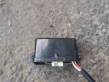 Auto delovi: Relej, potencimetar periodičnog rada brisača Lada Niva, Lade 7 Riva — 5