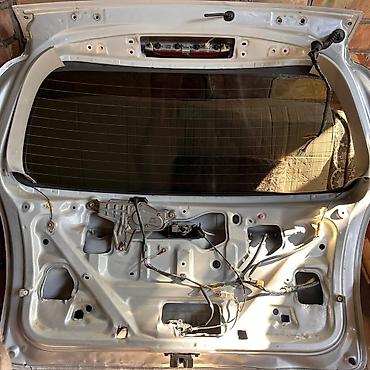 tayota spacio: Крышка багажника Toyota Corolla Spacio (надпись Spacio на панели) — 5