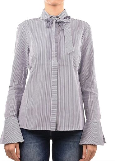 orus koynekler: Armani exchange marka.90 euroya alındı.s beden.yeniden farksız.Qadın