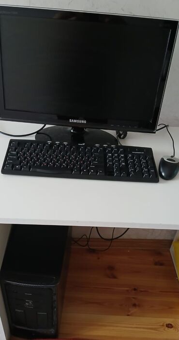personal komputer: Stolüstü kompüter komplekti - Monitor: Samsung SyncMaster (model