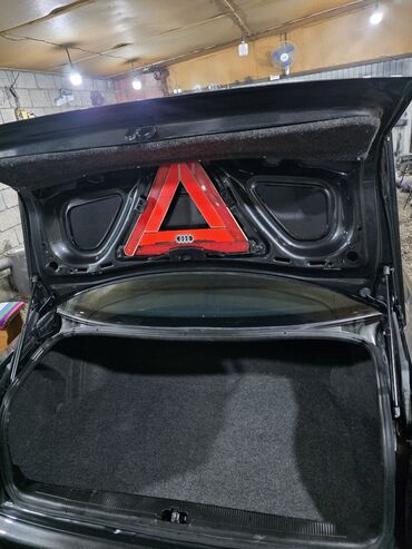 Audi: Audi A6: 1994 г., 2 л, Бензин, Седан — 8