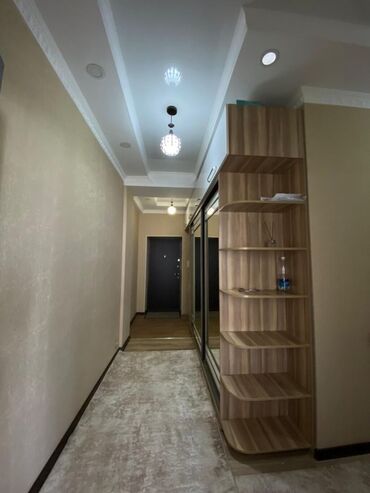 Долгосрочная аренда квартир: 3 комнаты, Риэлтор, Без подселения, С мебелью полностью — 11